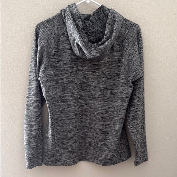 Iowa Hawkeyes Hooded Lightweight Pullover with Logo - Picture 7 of 7